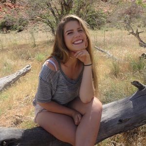 Meet your Posher, Jillian